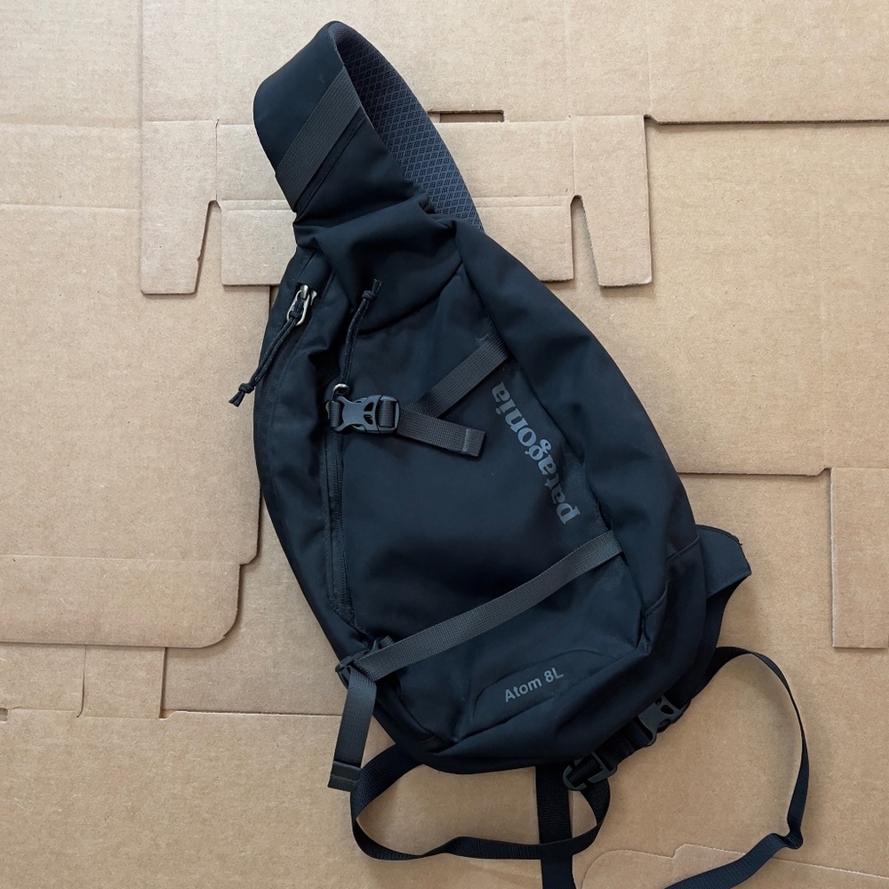 Patagonia Sling Bag Atom 8L